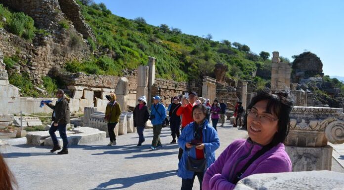 Ephesus Walking Tour Through Ancient Streets and Timeless Stories