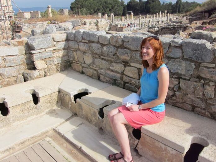 Local_Experts_Ephesus_Toilet_008