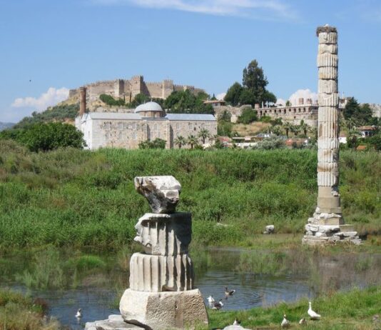 Selcuk Tours for Ephesus History and Local Culture
