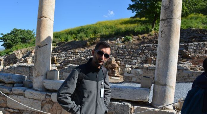Ephesus from Cesme Tour Guide for a Personal Cultural Visit